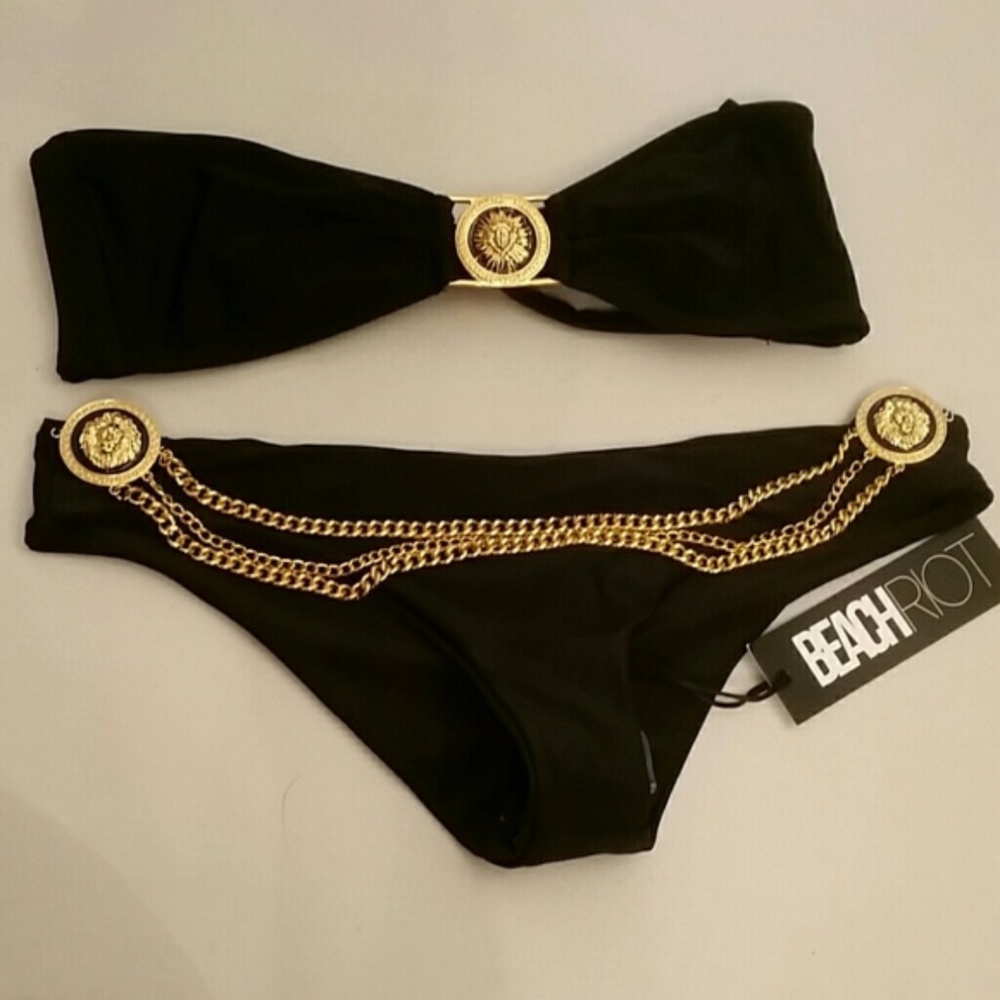 Beach riot swimsuit without tags